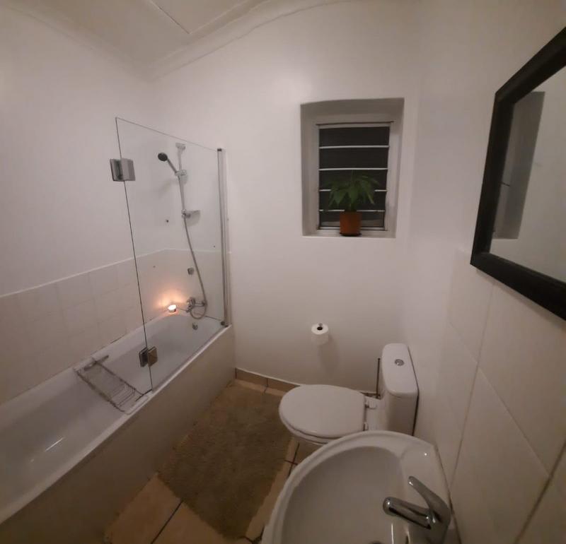 To Let 3 Bedroom Property for Rent in Pelikan Park Western Cape